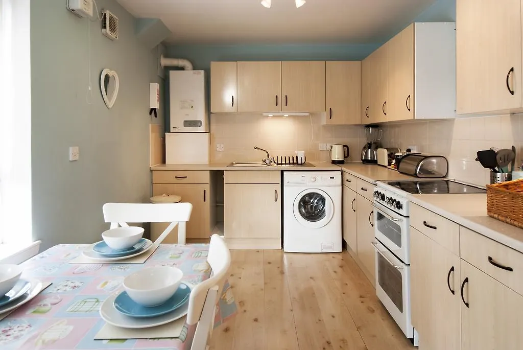 The Holyrood Snug Apartment Edinburgh 0*,  United Kingdom